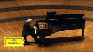 Grigory Sokolov – Schubert Impromptus D899 Nr 2 in Es major [upl. by Banyaz]