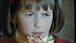 1995 Bagel Bites quotPizza in the morning Pizza in the Eveningquot TV Commercial [upl. by Mloclam239]