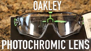 Oakley Jawbreaker  Photochromic Lens  Adaptive Light Lens [upl. by Nade]